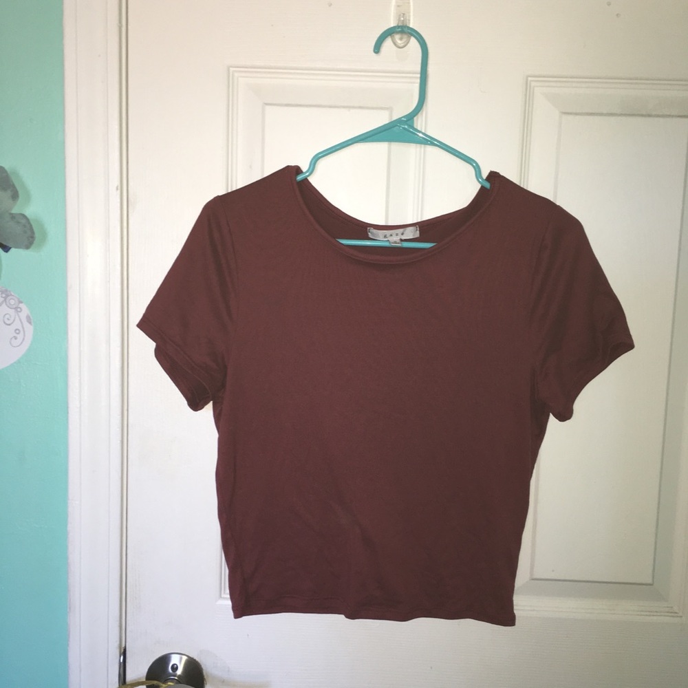 -red crop top tee-